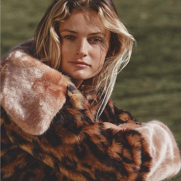 SOLD
Sezane/Sea NY/Charlotte Simone Unreal Fur leopard print coat- Size S - Picture 7 of 8